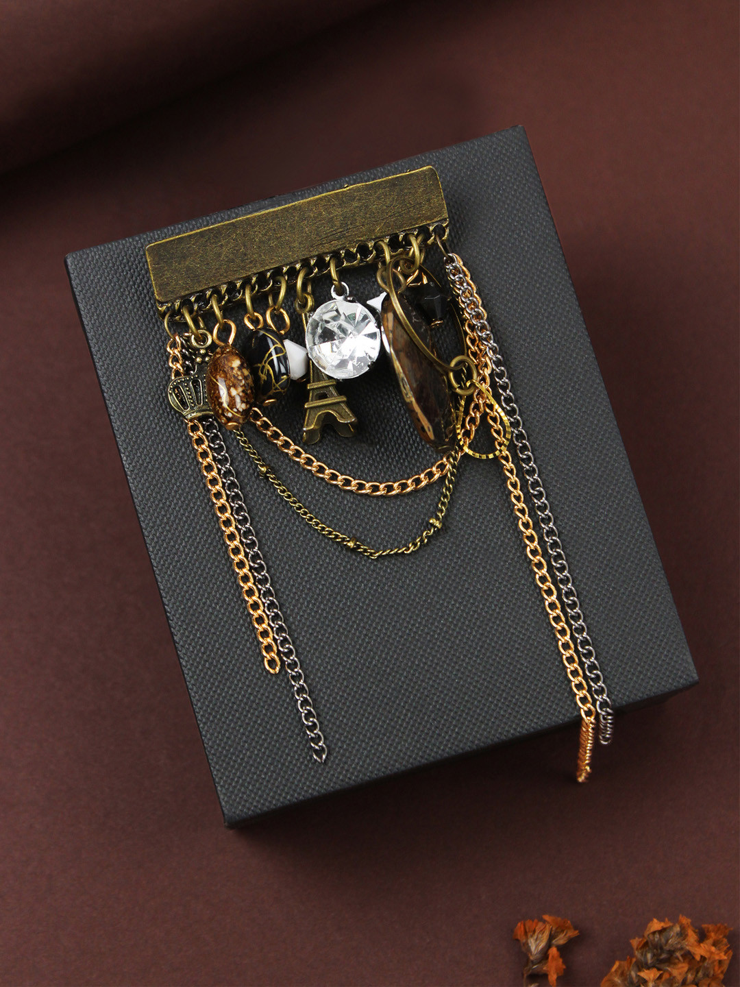 

House of Pataudi Men Parisian Brass Brooch, Gold