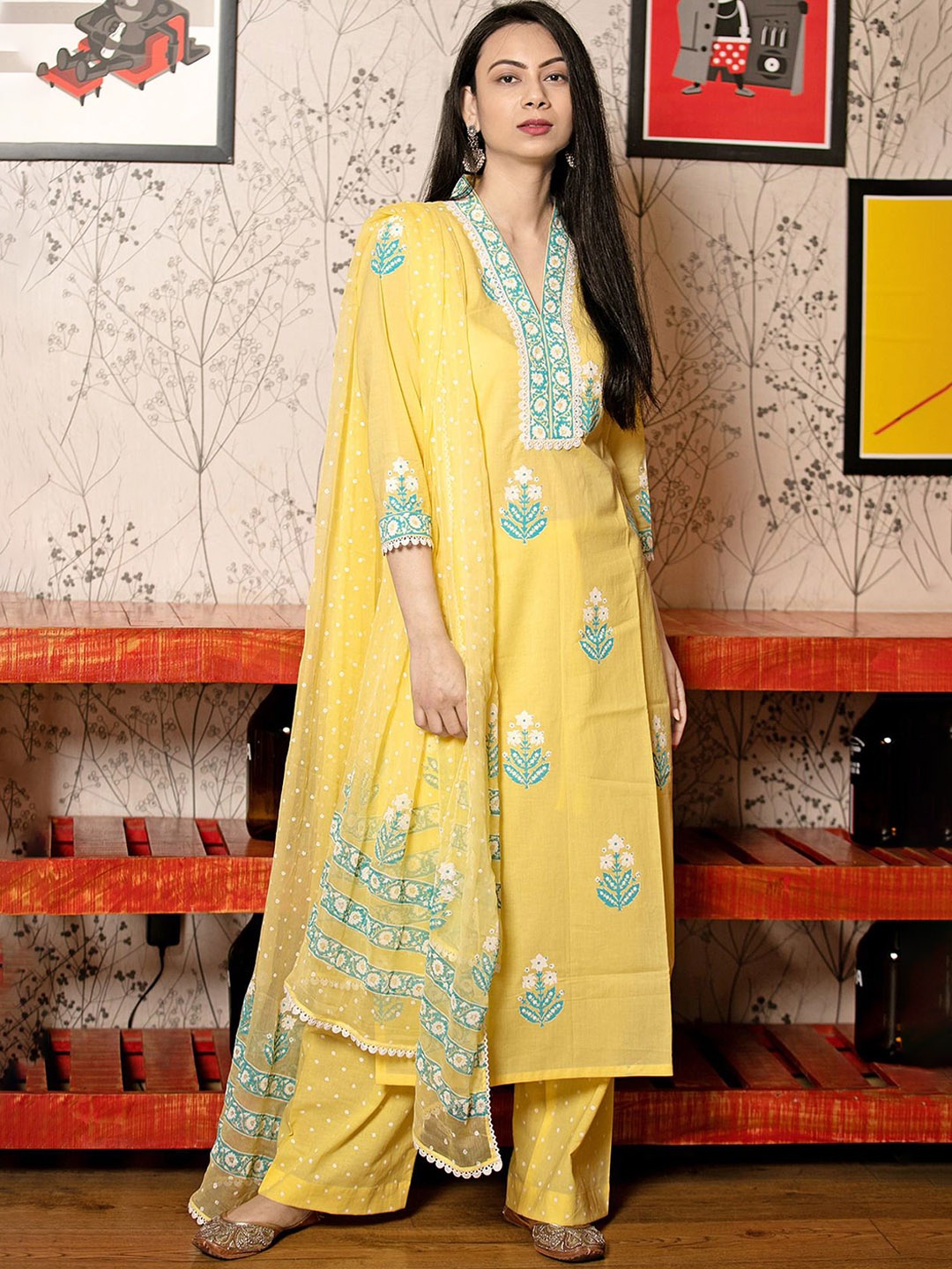 

Anni Designer Floral Printed V-Neck Straight Kurta With Trouser & Dupatta, Yellow