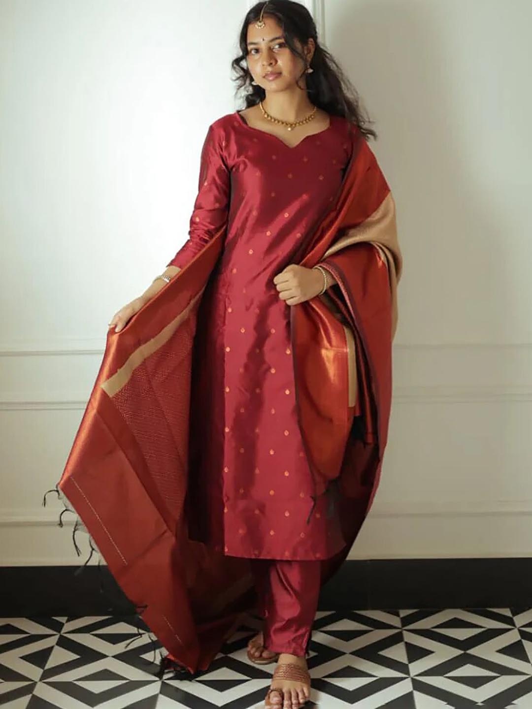 

BAESD Woven Design Notch Neck Straight Art Silk Kurta, Maroon