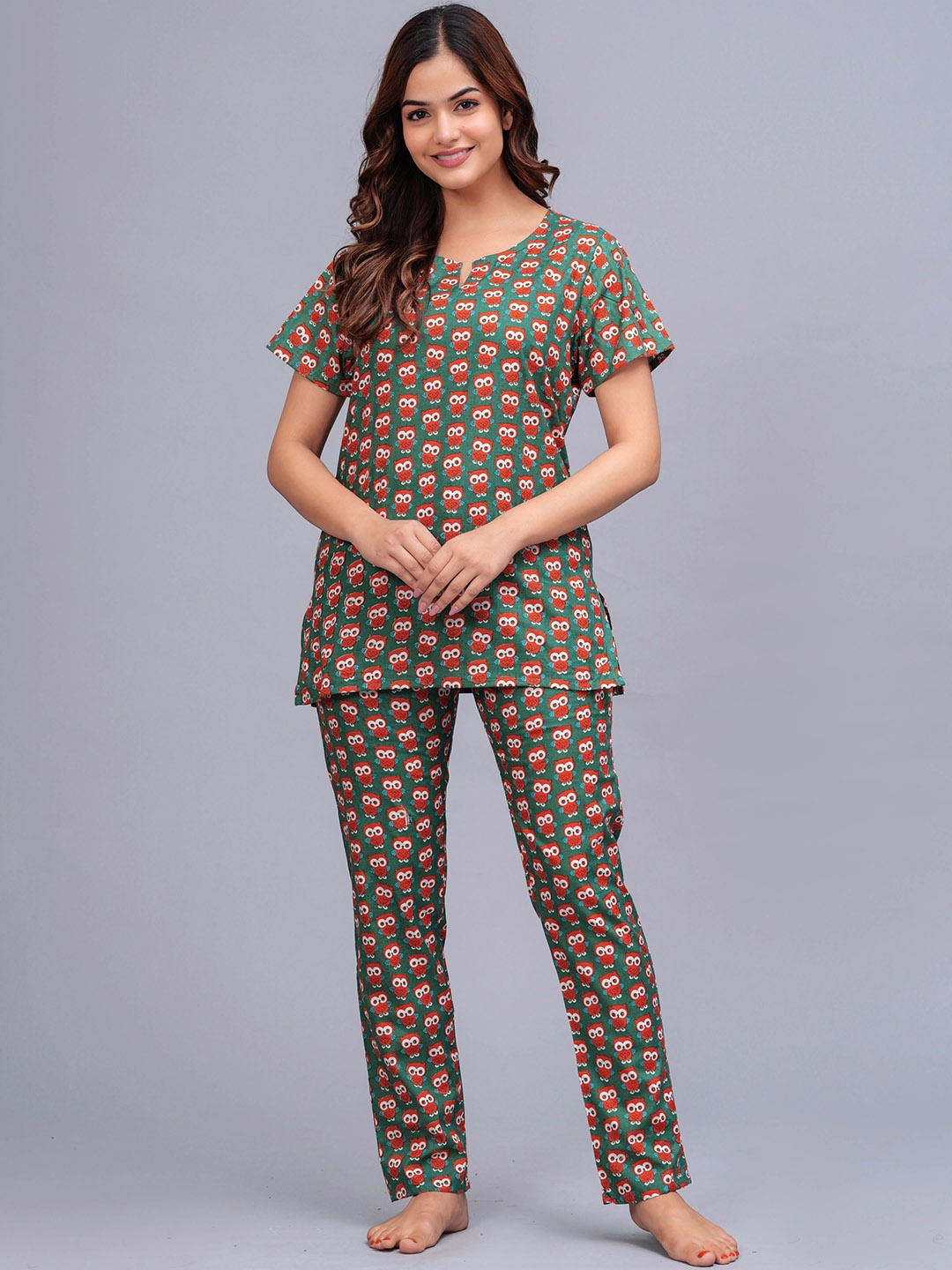 

Bachuu Women Printed Night suit, Green