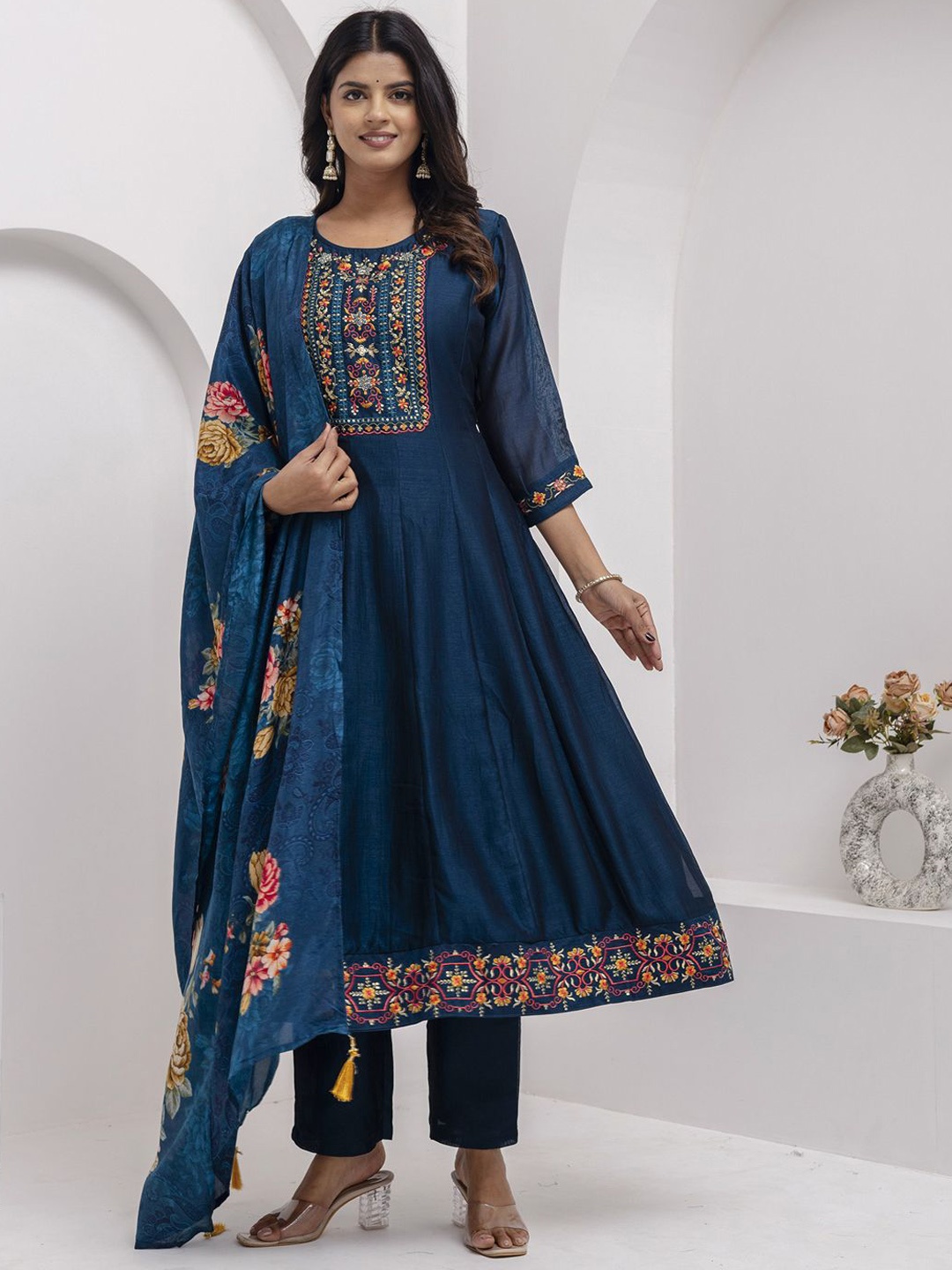 

VredeVogel Floral Embroidered Sequinned Round Neck Anarkali Kurta With Trouser And Dupatta, Blue