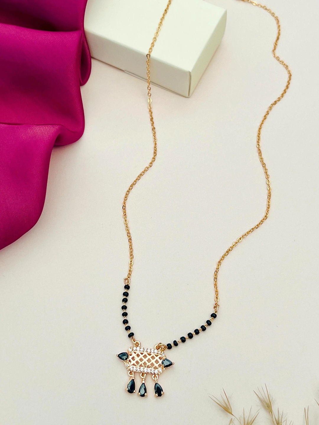 

Anouk Rose Gold-Plated American Diamond Stone-Studded & Beaded Mangalsutra