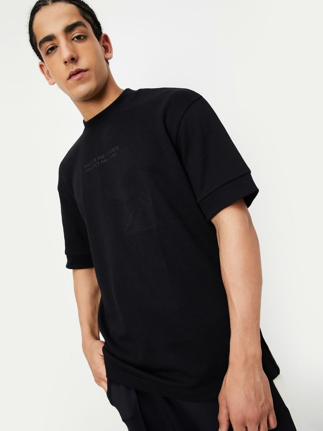 max Men Typography Printed Round Neck Cotton T-shirt, Black