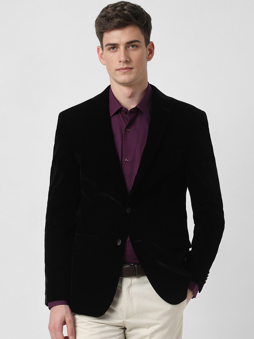 

Peter England Elite Slim-Fit Single Breasted Formal Blazer, Black