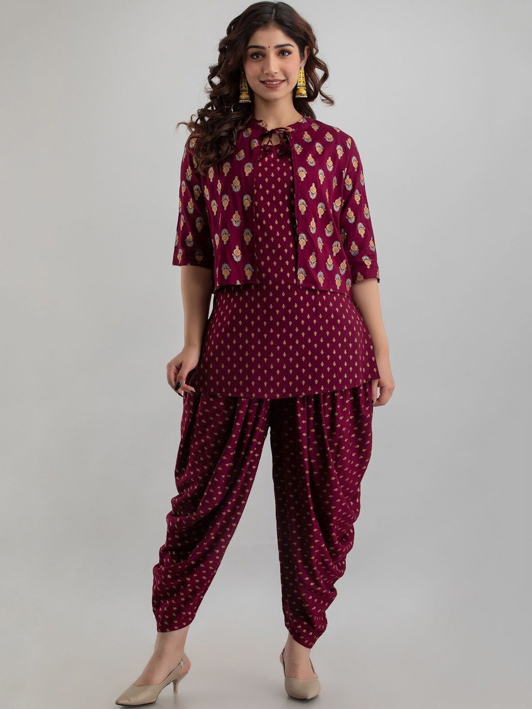 

SHEESHAM Floral Printed Straight Kurti With Dhoti Pants And Jacket, Maroon