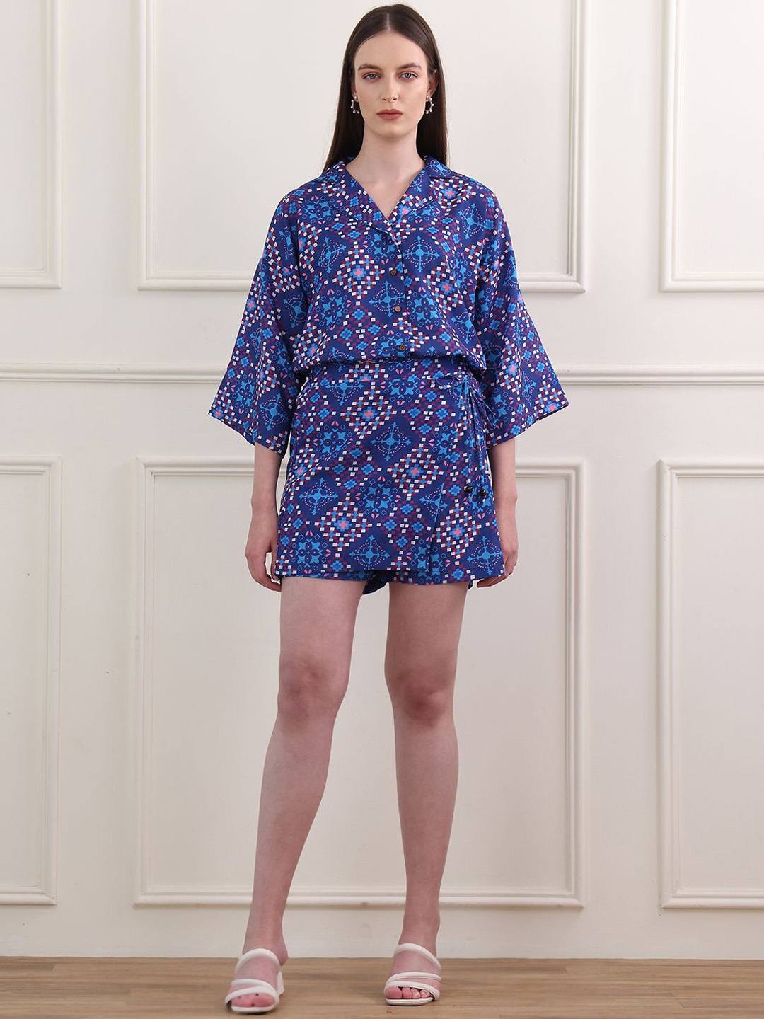 

OBSHIVKA Ethereal Prints Printed Flared Sleeves Shirt With Shorts, Blue