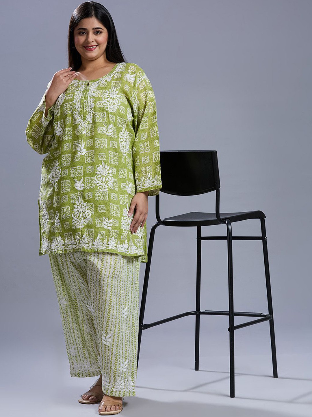 

Indiankala4u Plus Size Printed Round Neck Tunic With Palazzo, Green