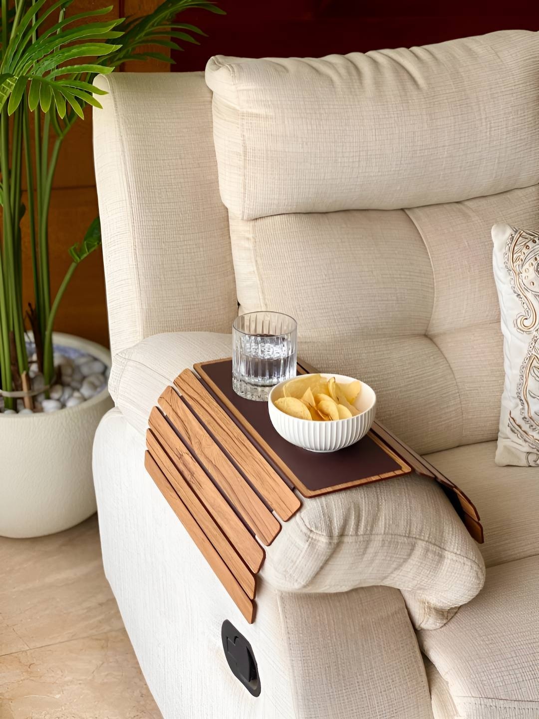 

Mason Home Brown MDF Easy to Clean Serving Tray