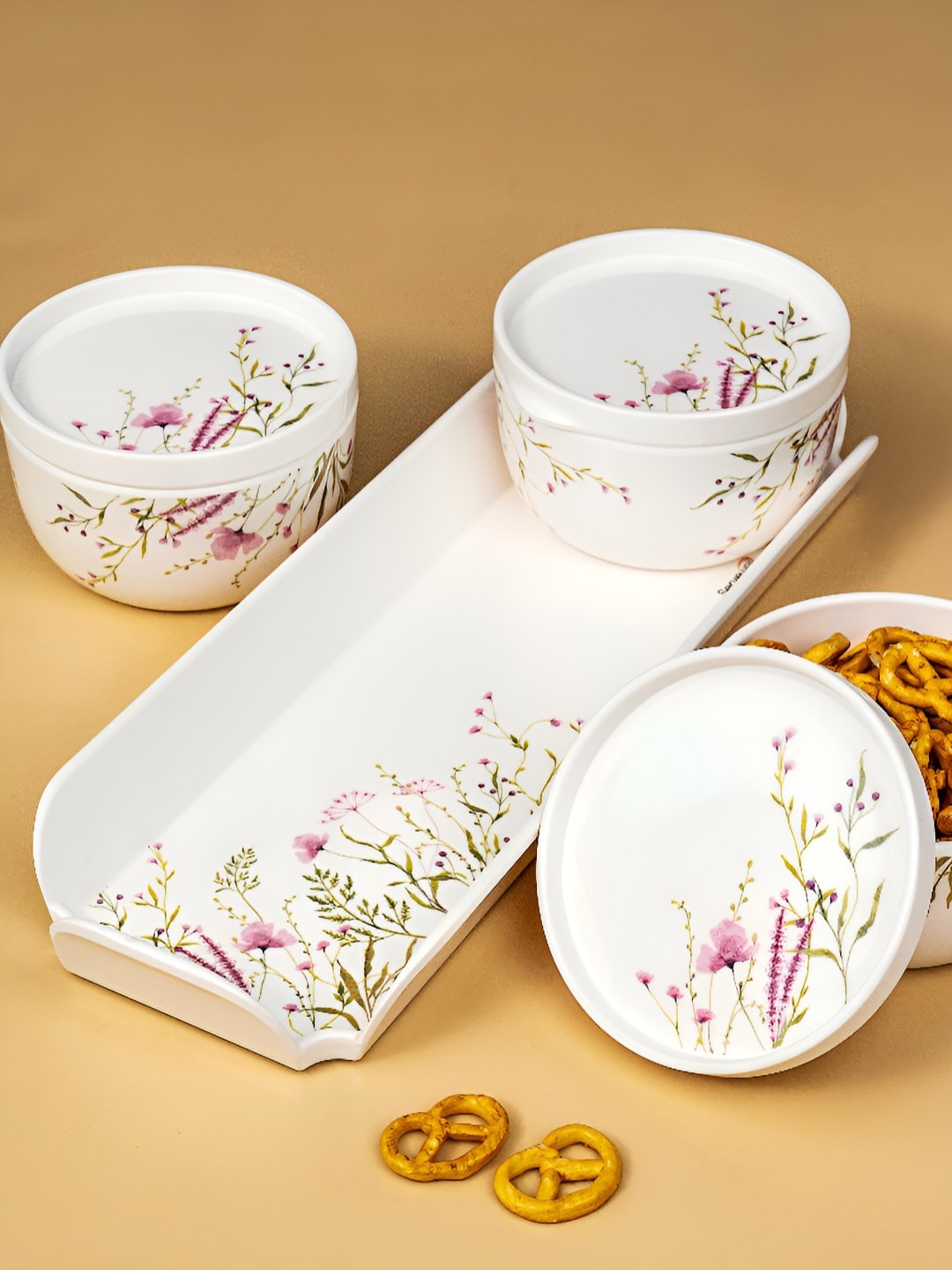 

Servewell White & Green 4 Pieces Floral Printed Melamine Glossy Serving Set