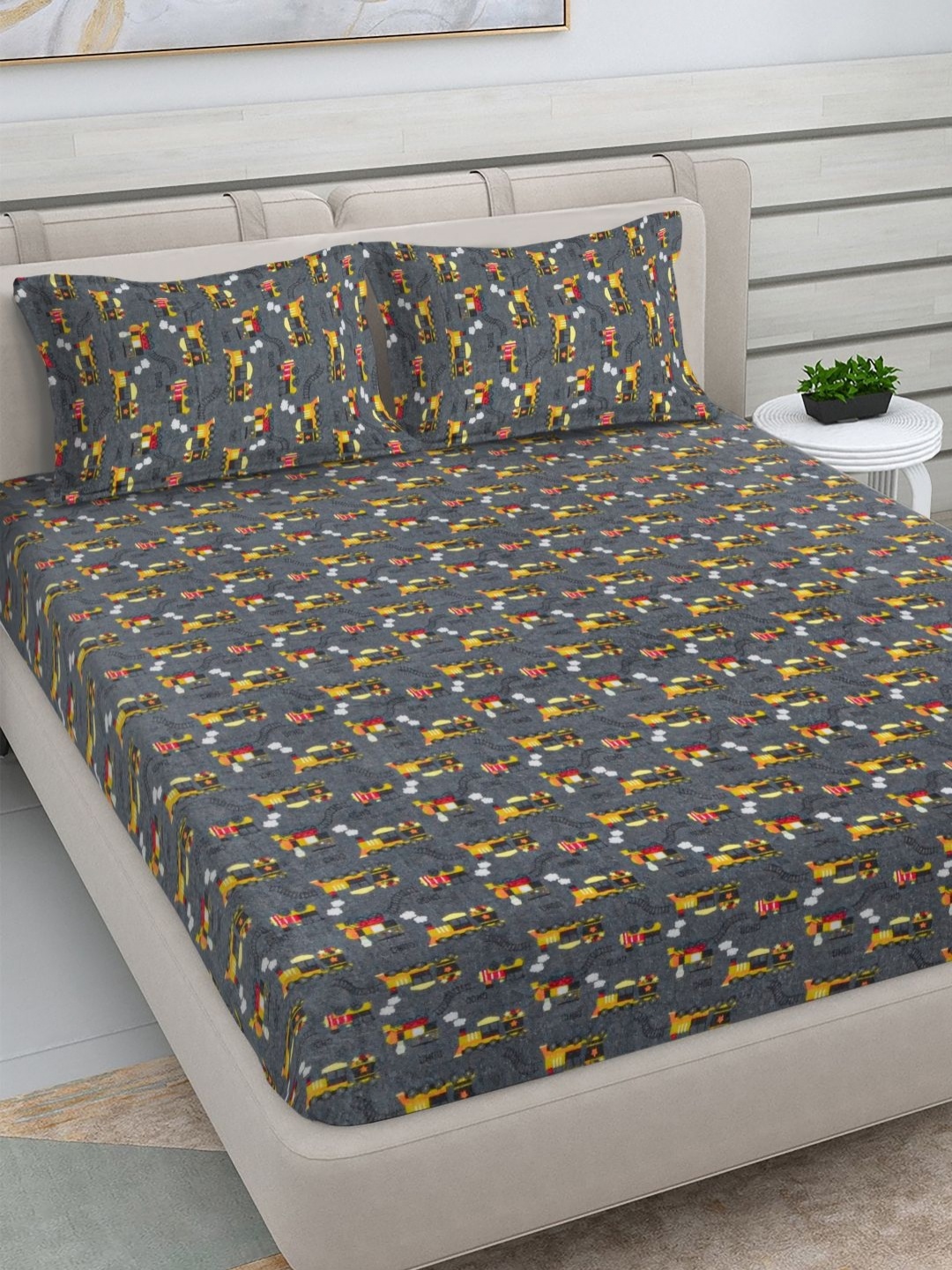 

FABINALIV Grey & Mustard Printed Woollen 300 TC King Bedsheet Sets - 2.50 m x 2.25 m