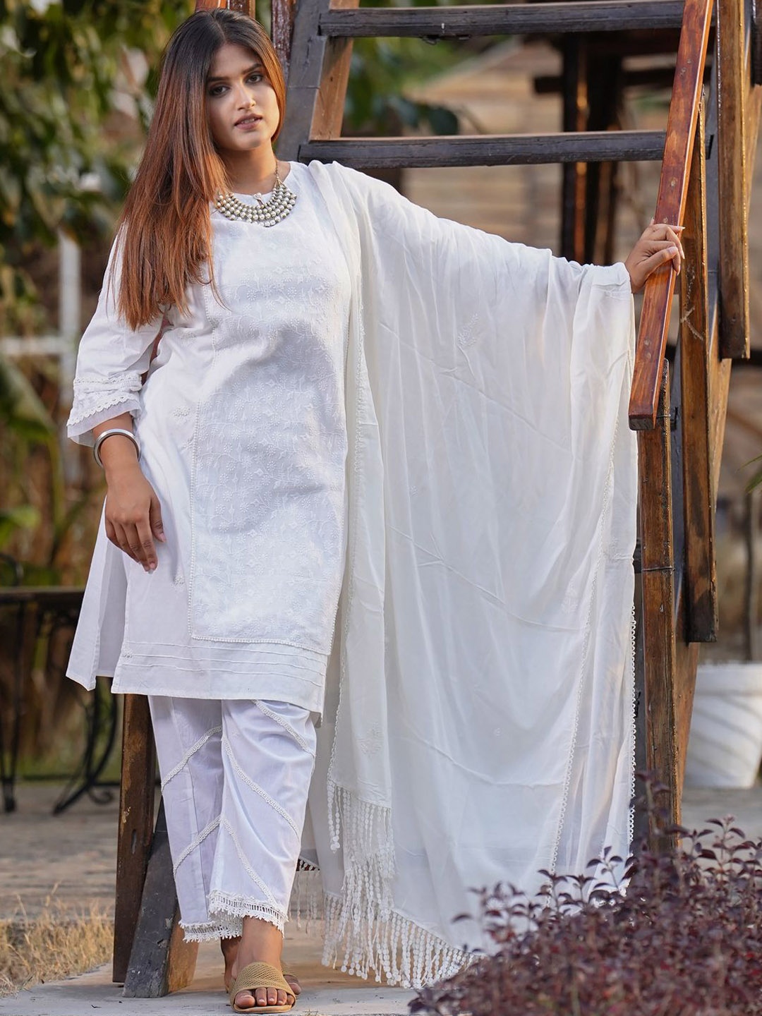 

zuri Floral Embroidered Round Neck Pure Cotton Straight Kurta With Trouser And Dupatta, White