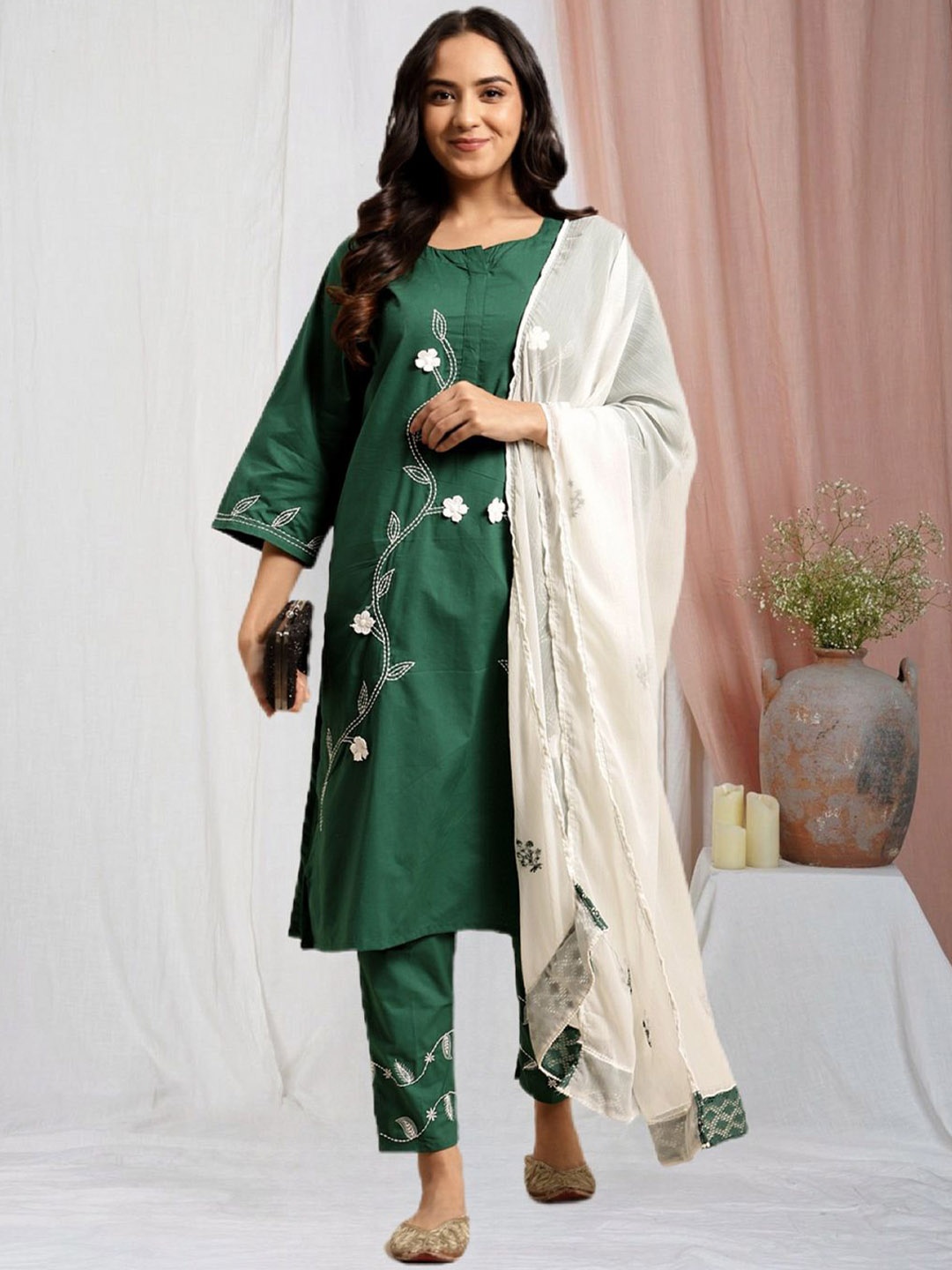 

zuri Floral Embroidered Round Neck Pure Cotton Straigh Kurta With Trouser And Dupatta, Green