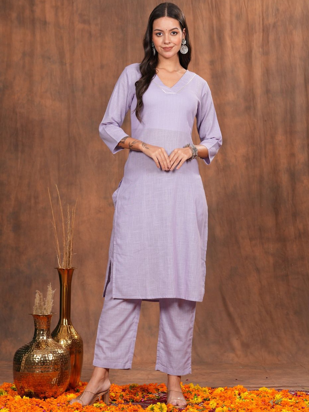 

Vilgi Pure Cotton Gotta Patti V-Neck Straight Kurta with Trousers, Lavender