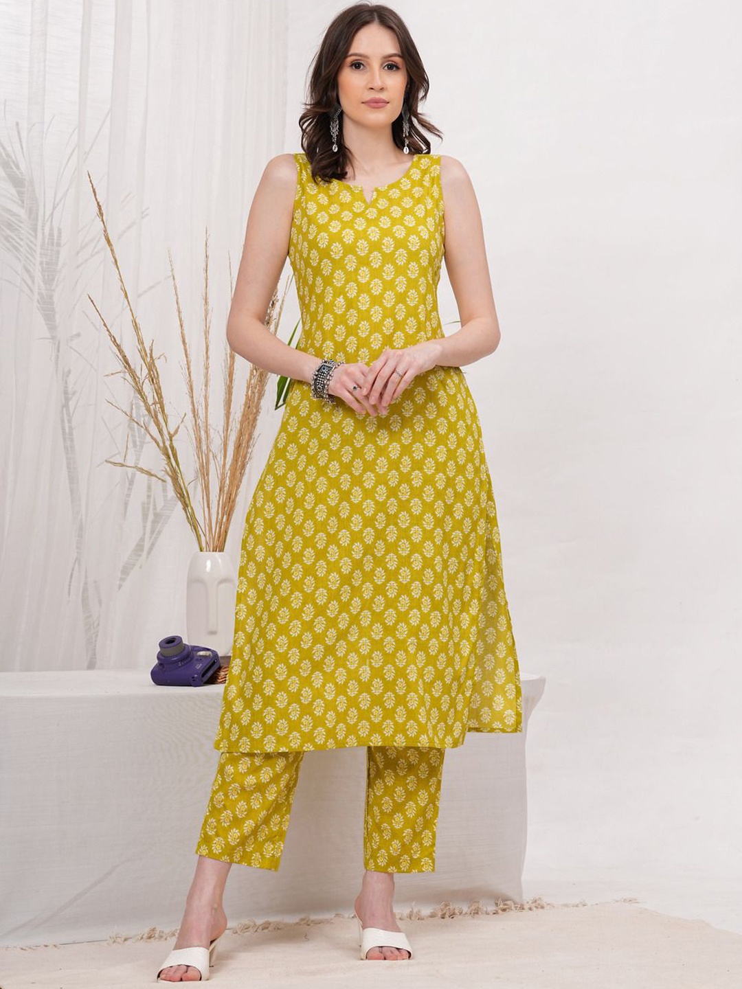 

Vilgi Floral Printed Notch Neck Straight Pure Cotton Kurta With Trouser, Yellow
