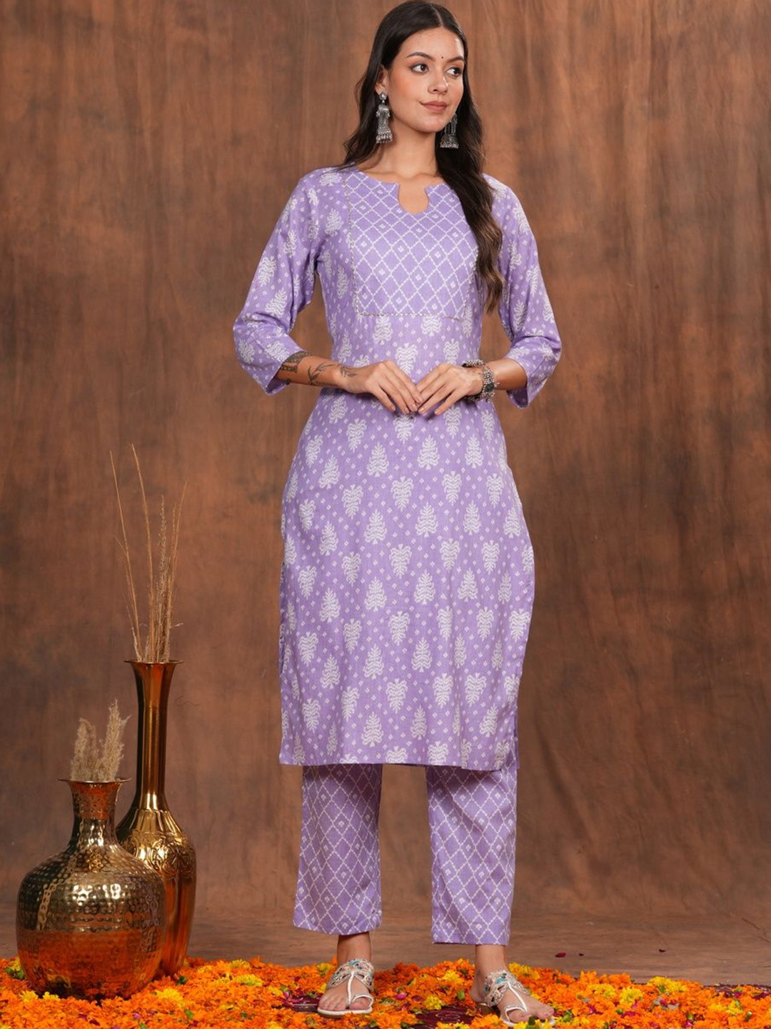 

Vilgi Ethnic Motifs Printed Notch Neck Gotta Patti Pure Cotton Straight Kurta, Lavender