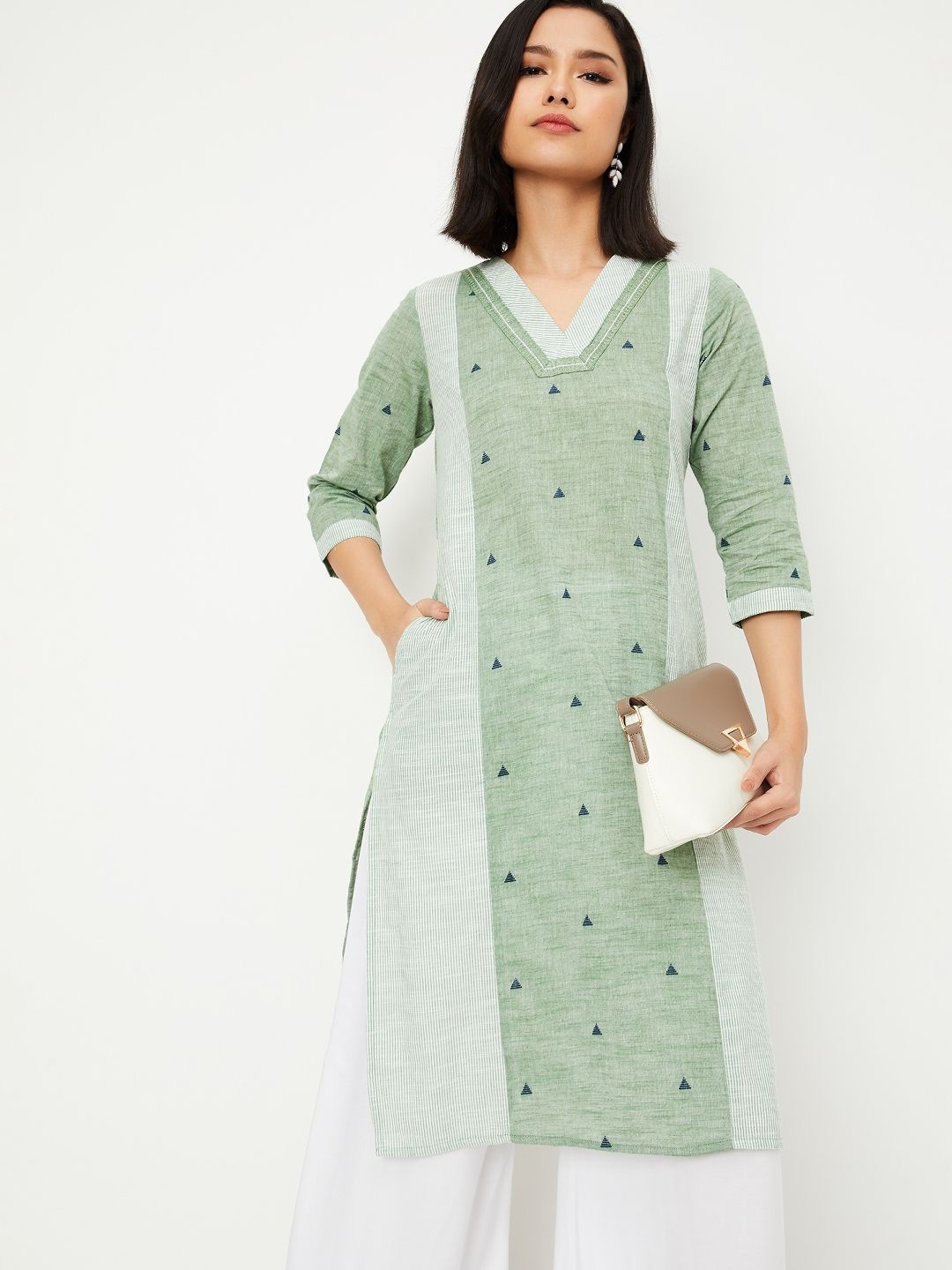 

max Geometric Woven Design V-Neck Straight Kurta, Green