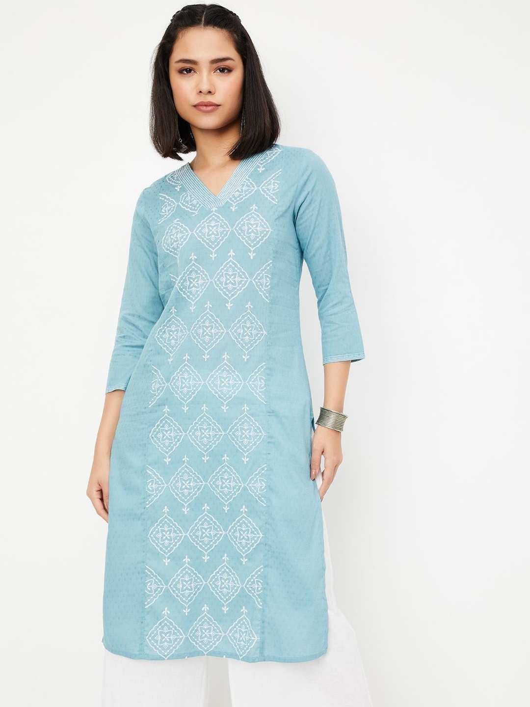 

max Ethnic Motifs Embroidered V-Neck Straight Kurta, Blue