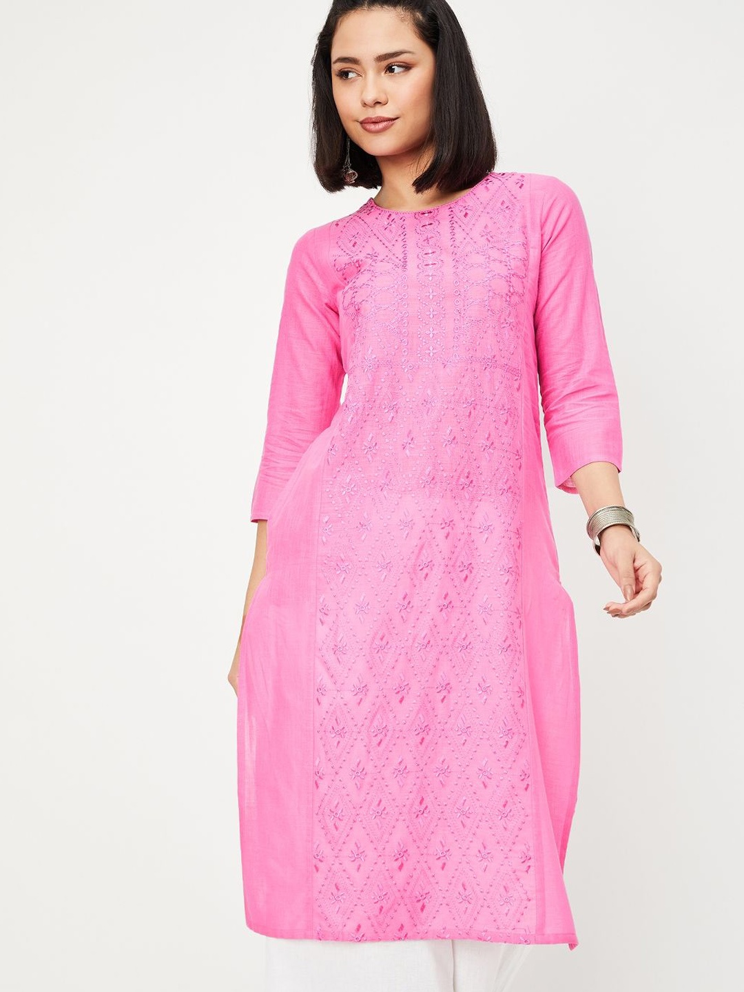 

max Floral Embroidered Round Neck Straight Kurta, Pink