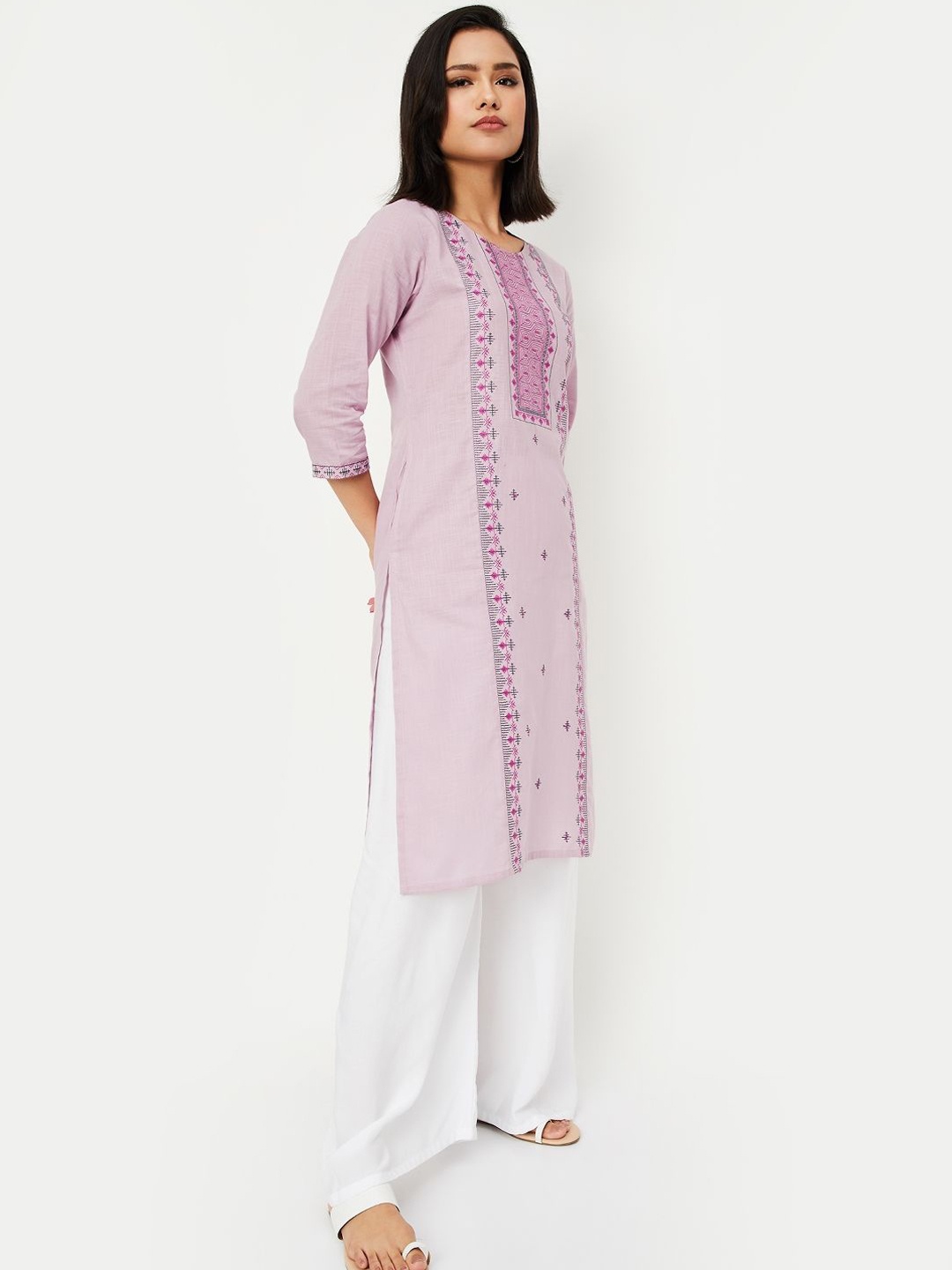 

max Geometric Embroidered Round Neck Straight Kurta, Purple