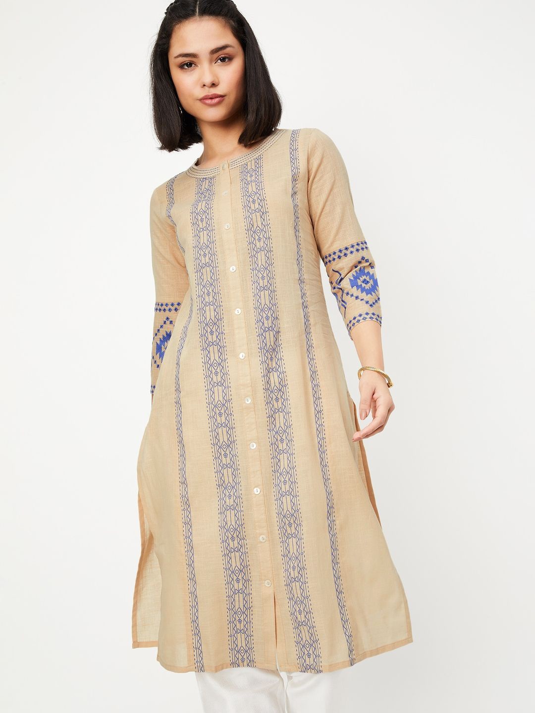 

max Round Neck Geometric Embroidered High Slit Straight Kurta, Beige