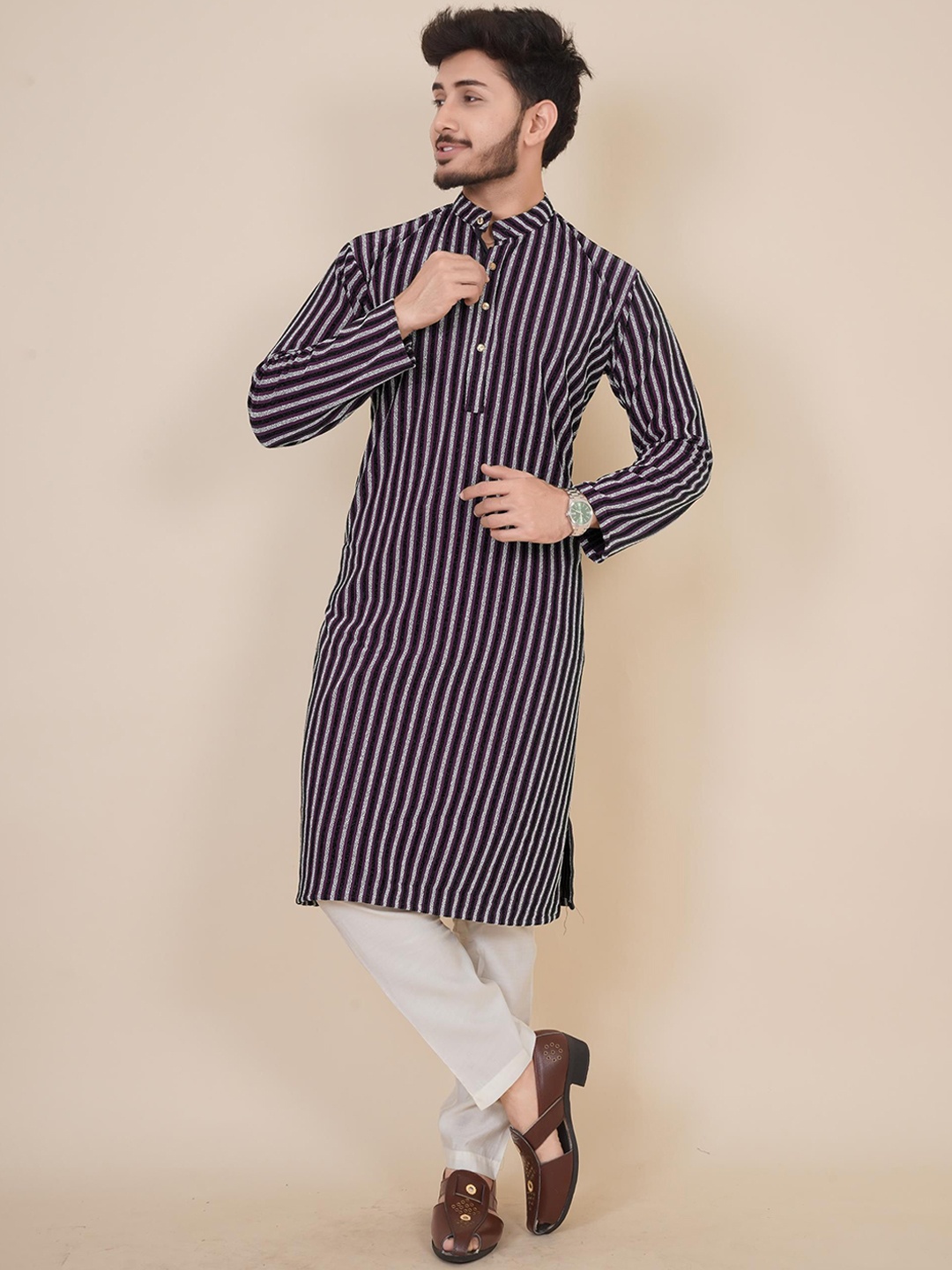 

BLURR Striped Mandarin Collar Long Sleeves Straight Kurta, Purple