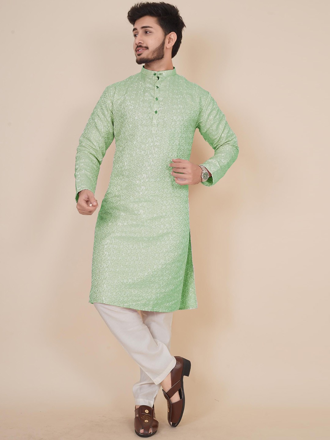 

BLURR Geometric Printed Mandarin Collar Long Sleeves Jacquard Straight Kurta, Green