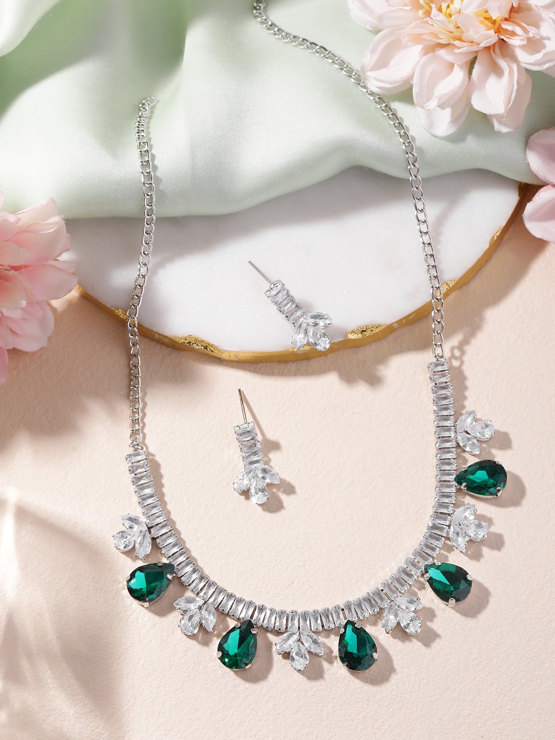 

MANSIYAORANGE Rhodium Plated Crystal AD Gemstone-Studded Jewellery Set, Green