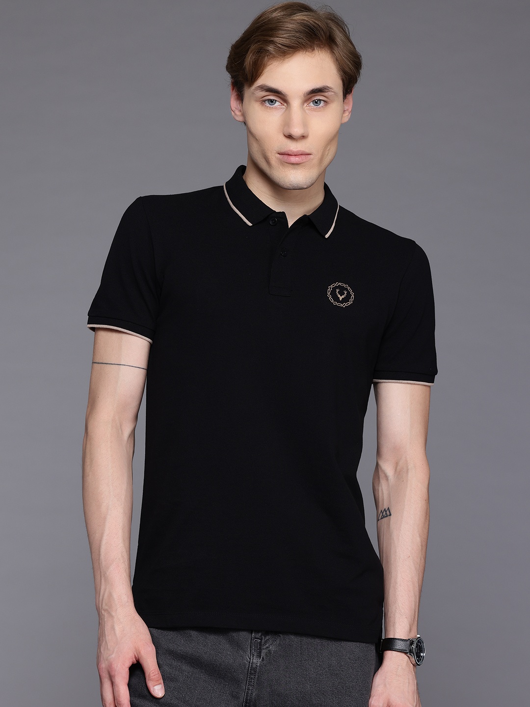 

Allen Solly Polo Collar Regular Fit T-shirt with Hem Slits, Black