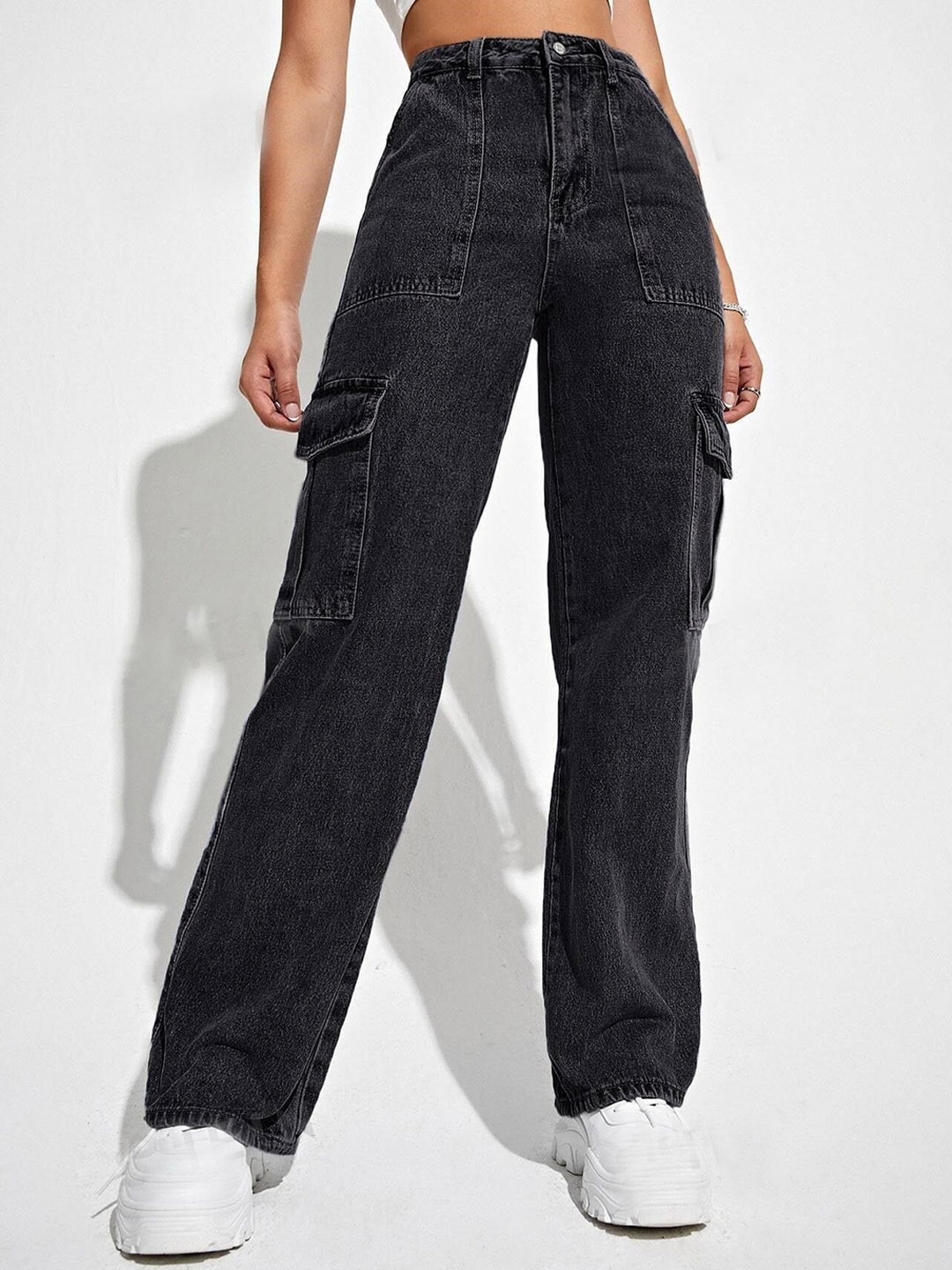 

TYFFYN Women Jean Flared High-Rise Stretchable Jeans, Black