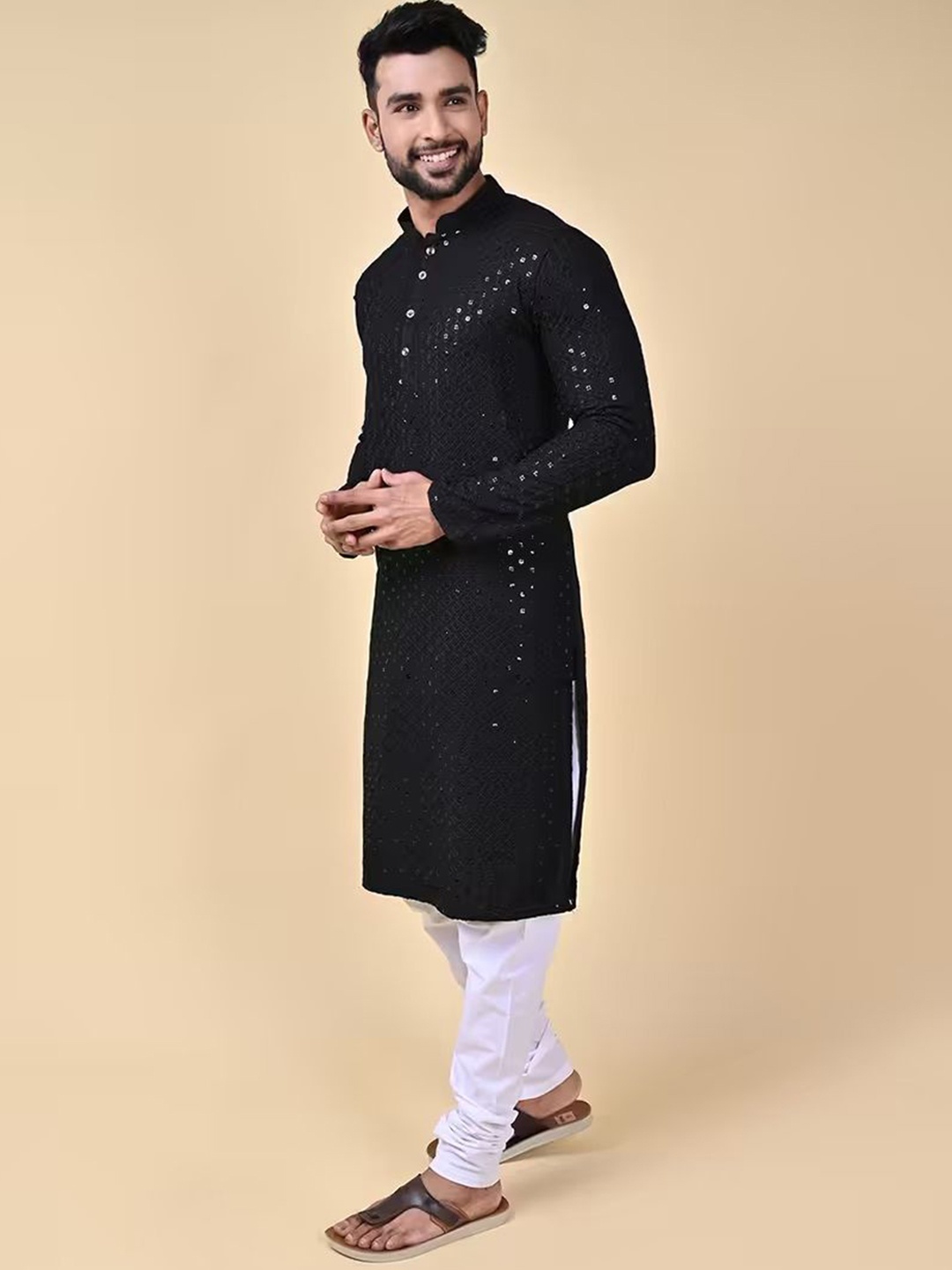 

LADY BERRY Geometric Sequinned Mandarin Collar Straight Kurta, Black