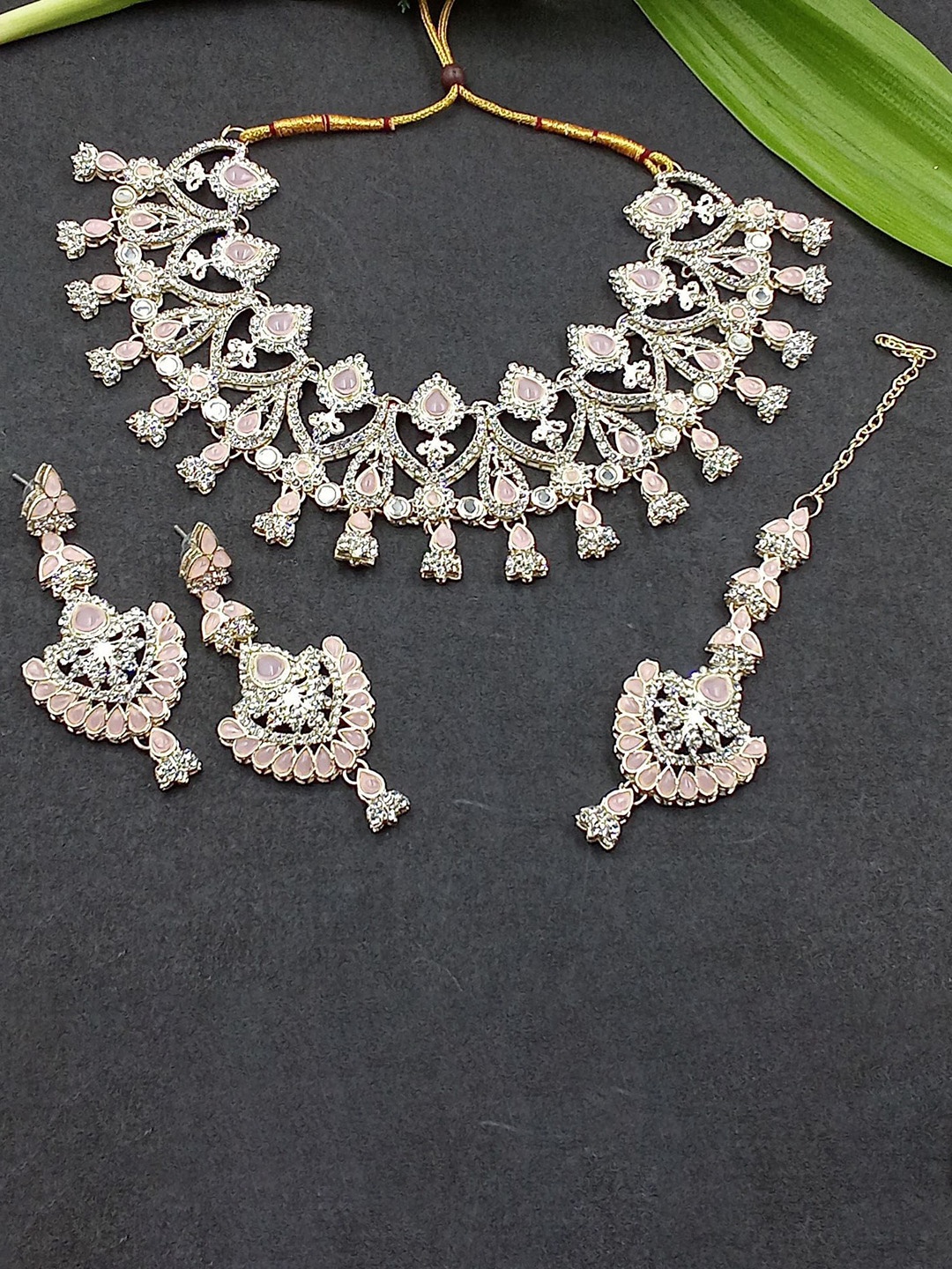 

JMBW INTERNATIONAL Gold-Plated Kundan Studded Meenakari Jewellery Set