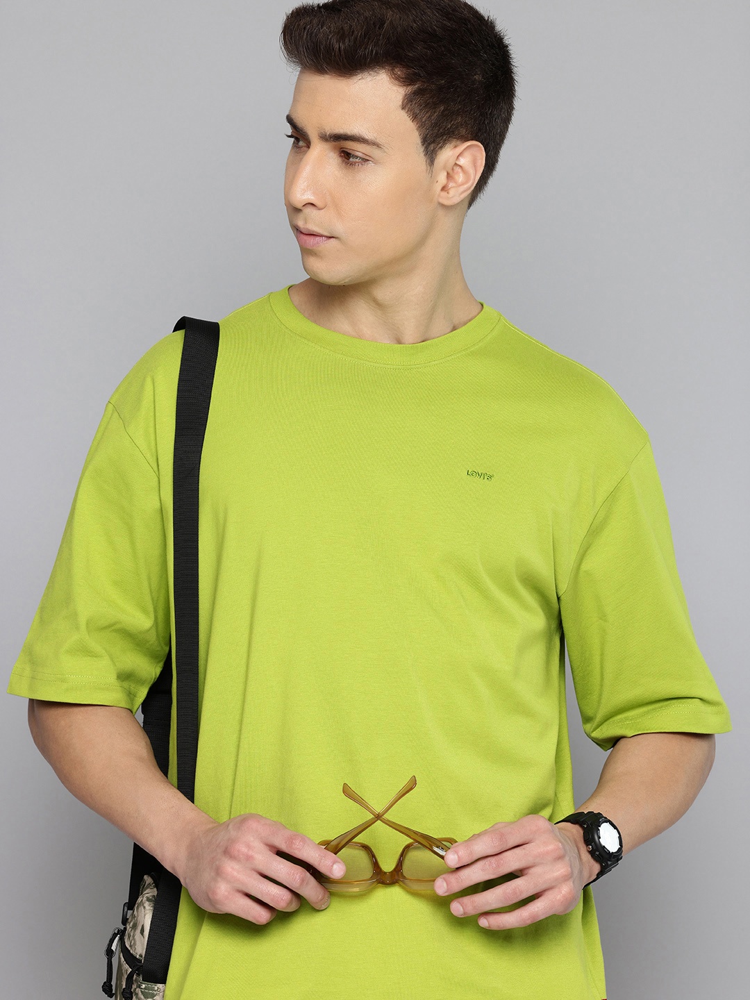 

Levis Drop-Shoulder Sleeves Relaxed Fit Pure Cotton T-shirt, Green