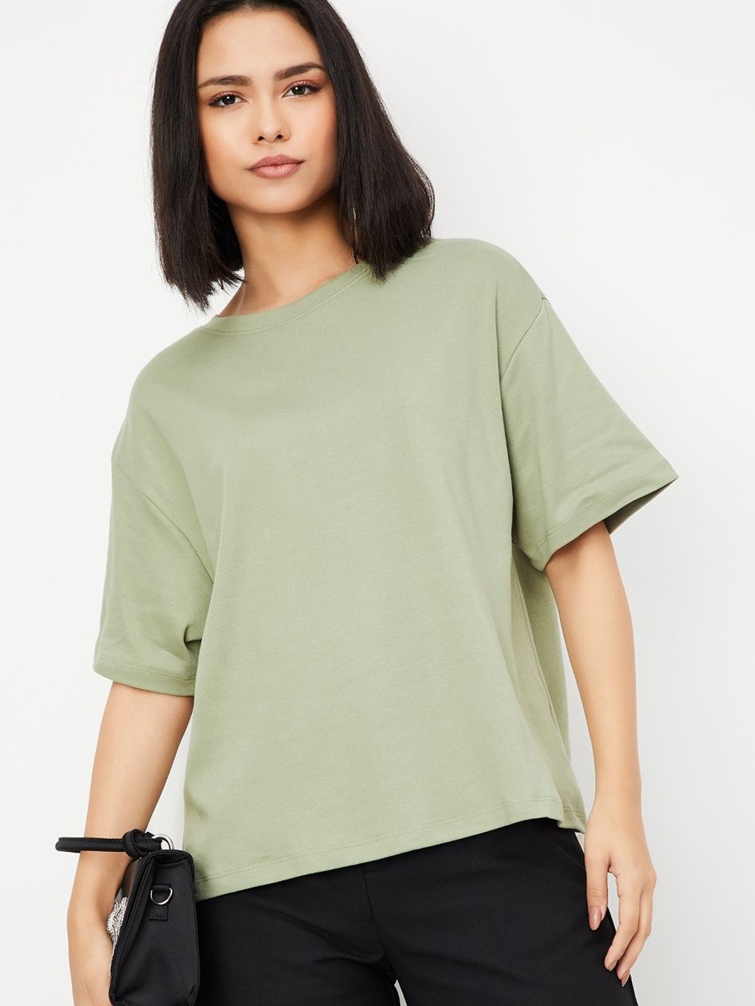 

max Women Solid Oversized Boxy T-shirt, Green