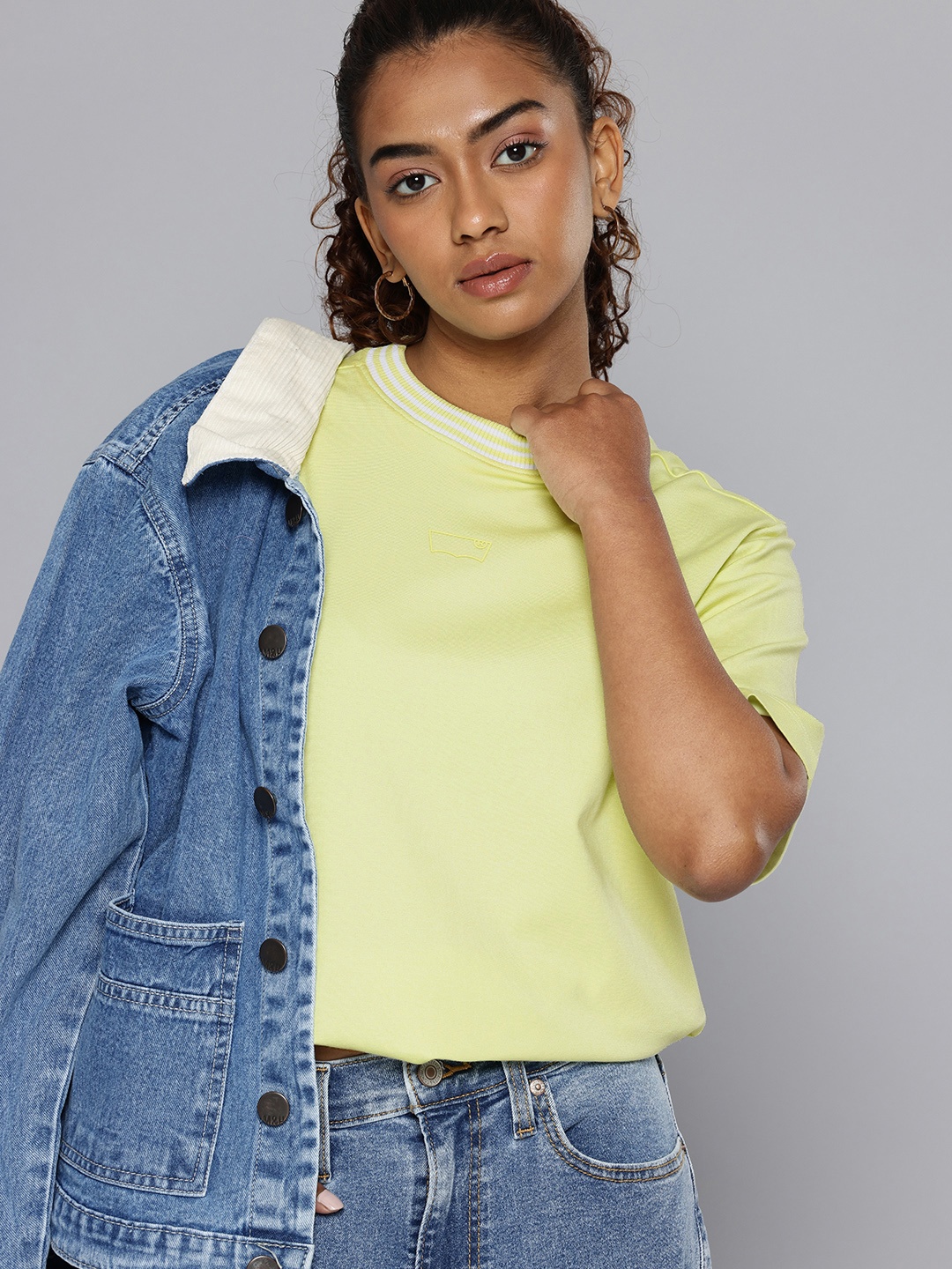 

Levis Solid Round Neck Casual T-shirt, Lime green