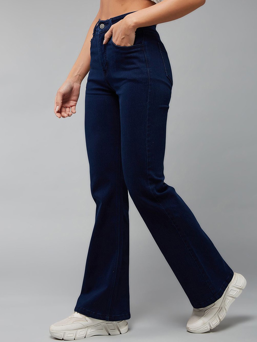 

DOLCE CRUDO Women Bootcut High-Rise Stretchable Jeans, Navy blue