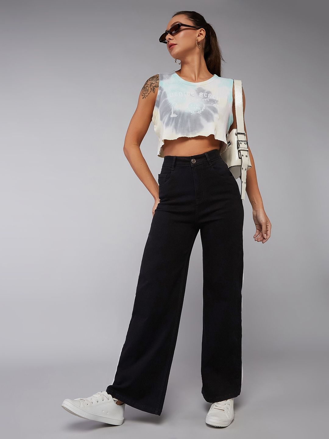 

DOLCE CRUDO Women Wide Leg High-Rise Heavy Fade Stretchable Jeans, Black