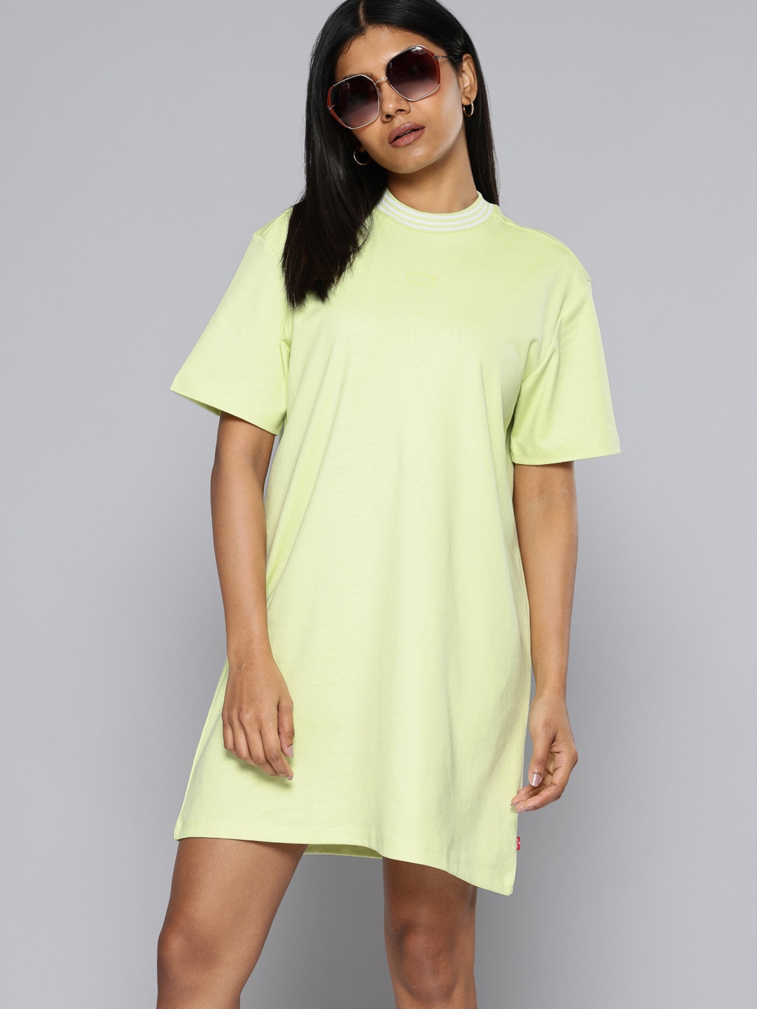 

Levis Drop-Shoulder Sleeves T-shirt Dress, Lime green