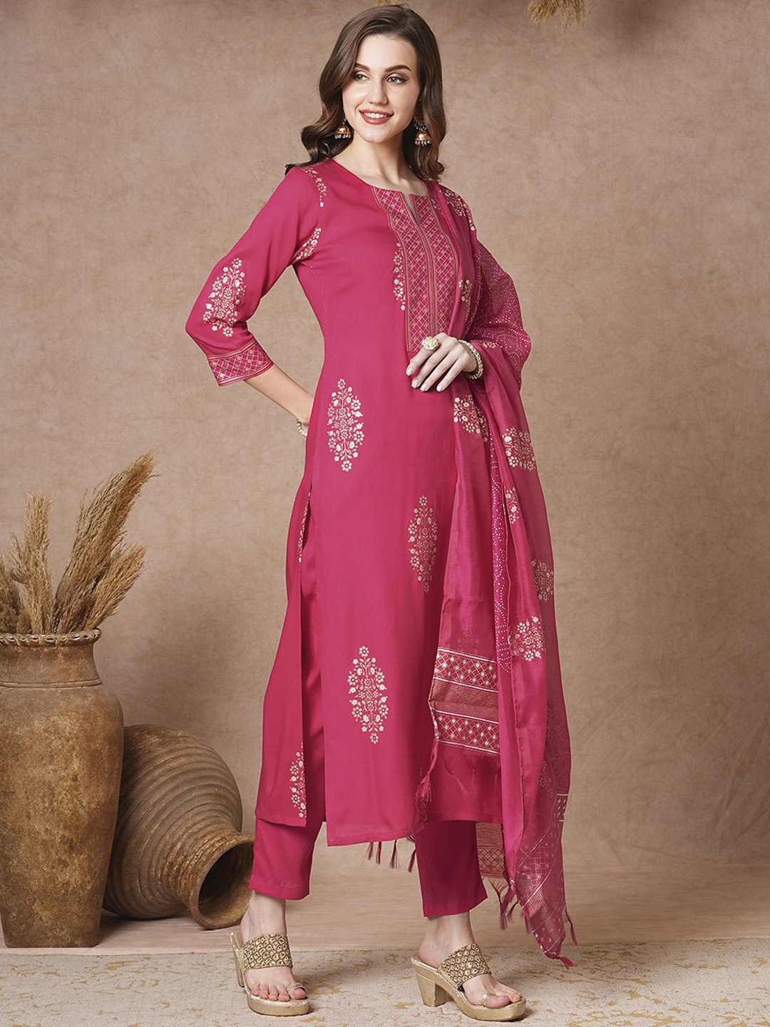 

Anni Designer Floral Printed Notch Neck Straight Kurta With Trouser & Dupatta, Pink