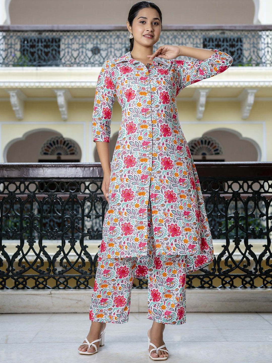 

Ligas Women Floral Printed Shirt Collar Cotton A-Line Kurta With Trouser, White
