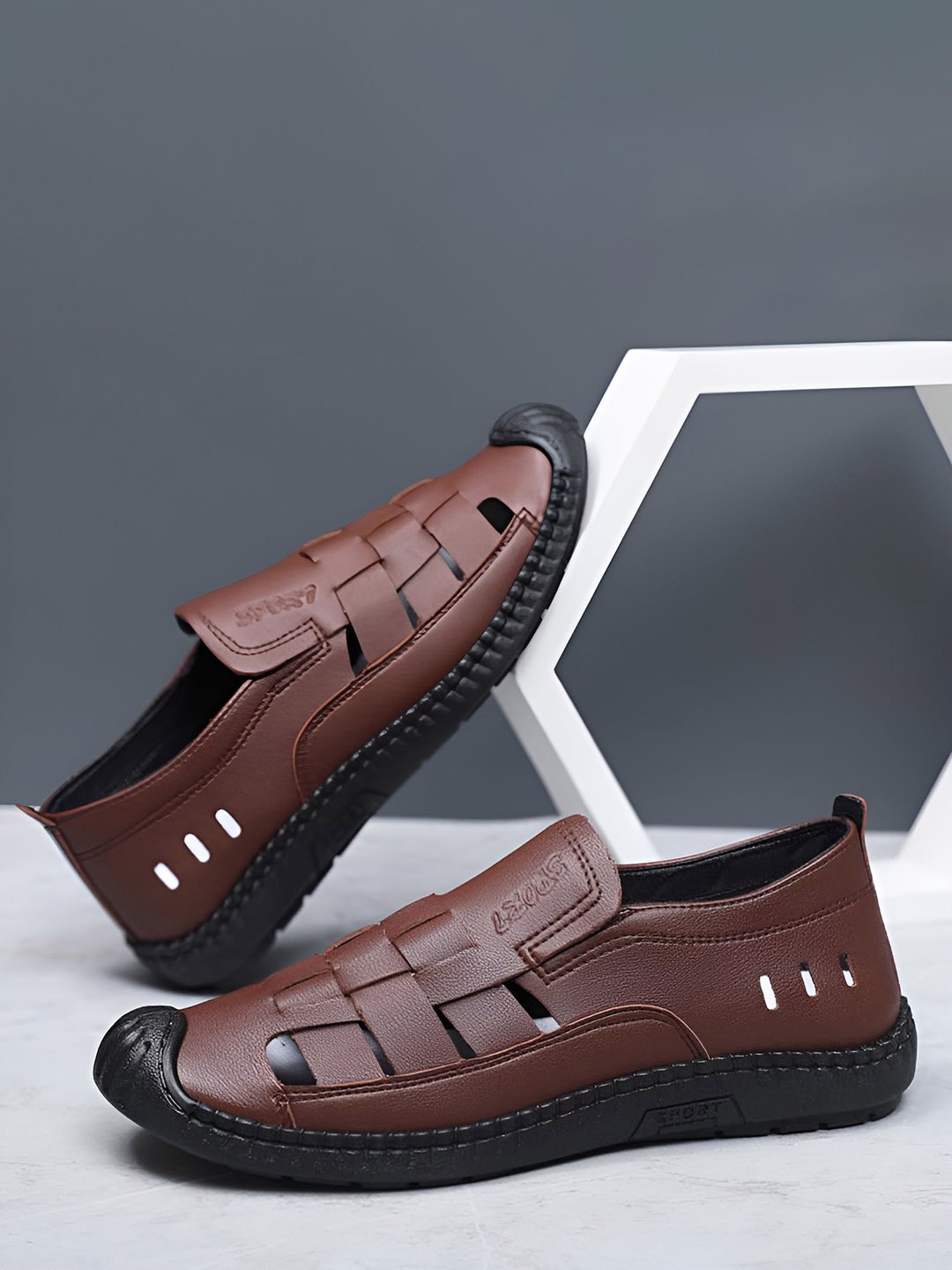 

ASTEROID Men Fisherman Sandals, Brown