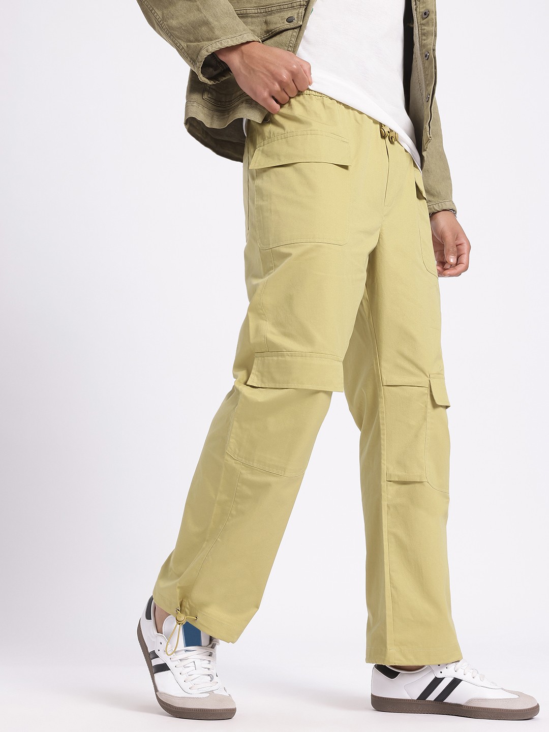 

glitchez Men Baggy Aesthetics Mid-Rise Pure Cotton Cargo-Style Trousers, Khaki