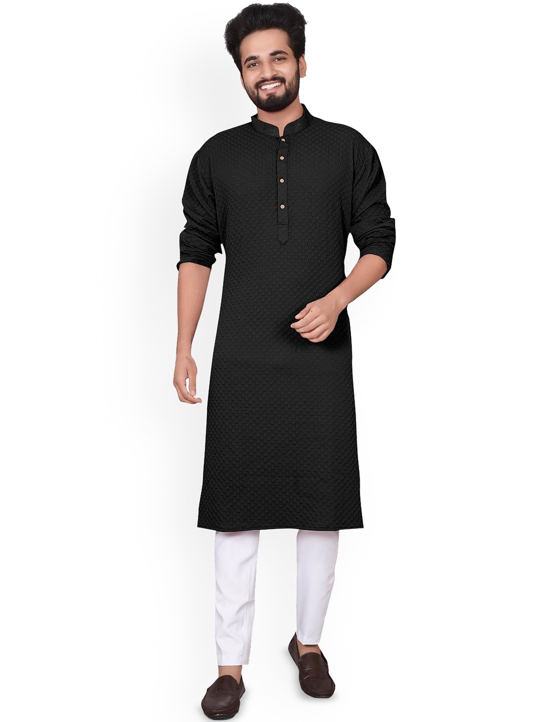 

BLURR Embroidered Mandarin Collar Long Sleeves Thread Work Straight Kurta, Black