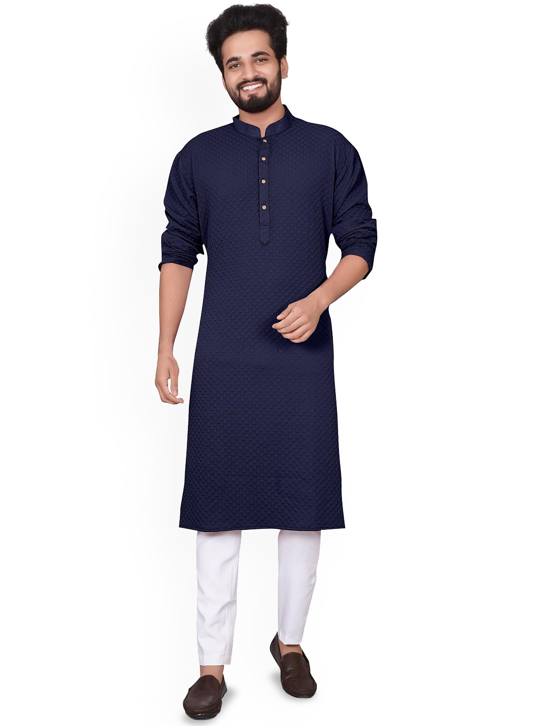 

BLURR Embroidered Mandarin Collar Long Sleeves Thread Work Straight Kurta, Navy blue