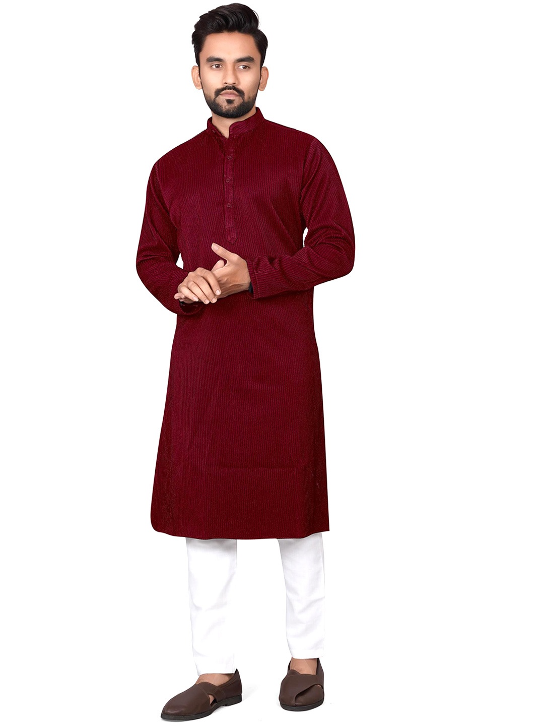

BLURR Striped Mandarin Collar Long Sleeves Thread Work Straight Kurta, Maroon