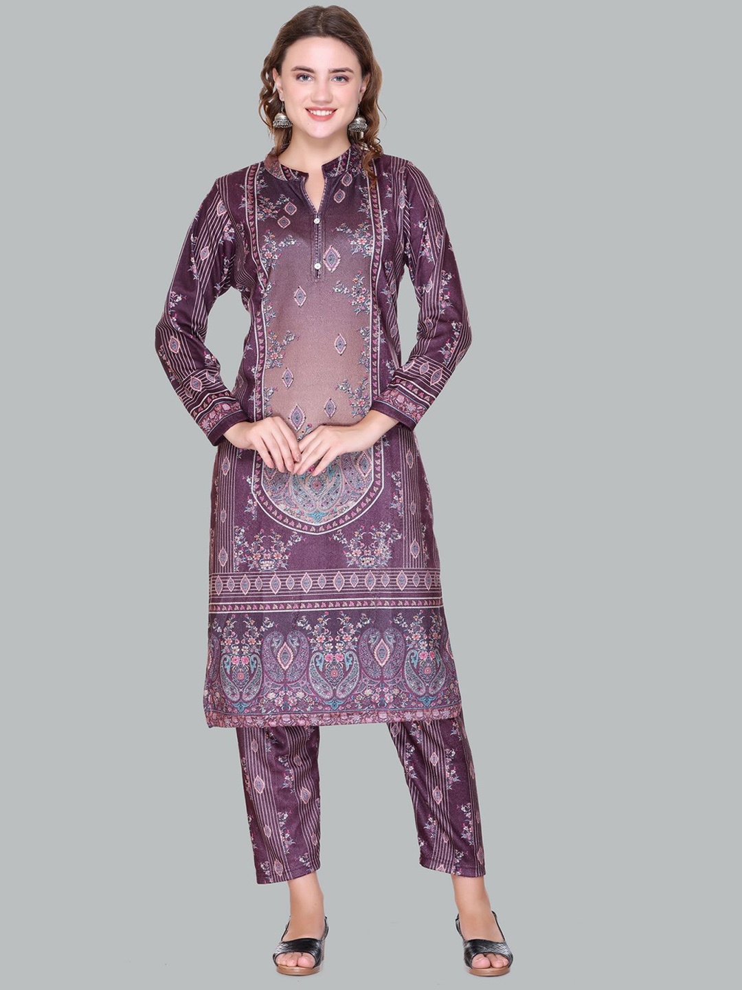 

Pink Berry Floral Printed Mandarin Collar Straight Kurta With Trousers And Dupatta, Purple
