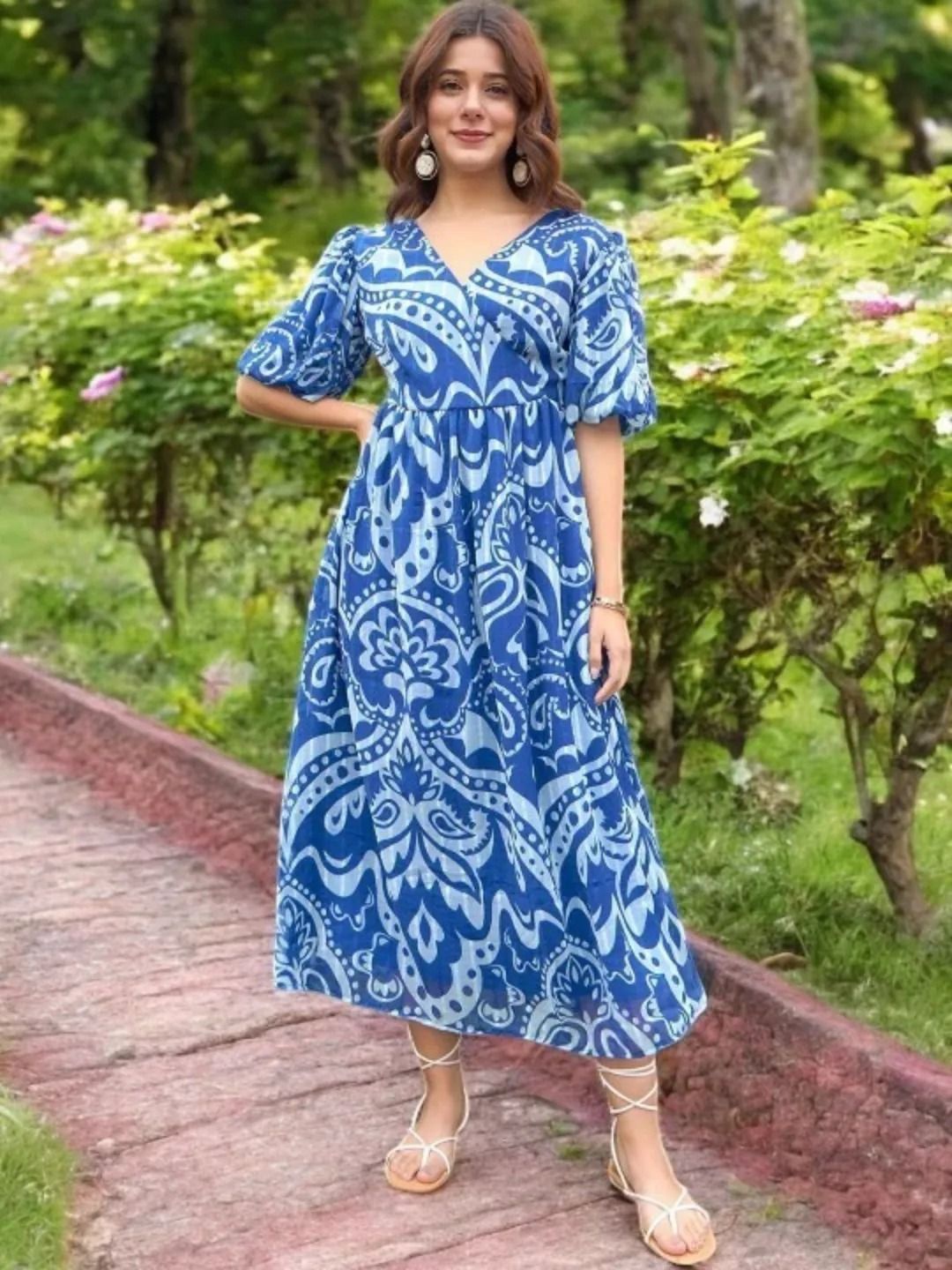 

WHATNOT STYLE Printed Puff Sleeve Fit and Flare Dress, Blue