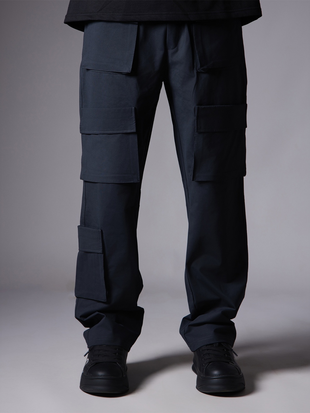 

HOP HEAD Men Relaxed Easy Wash Cotton Cargos Trousers, Navy blue