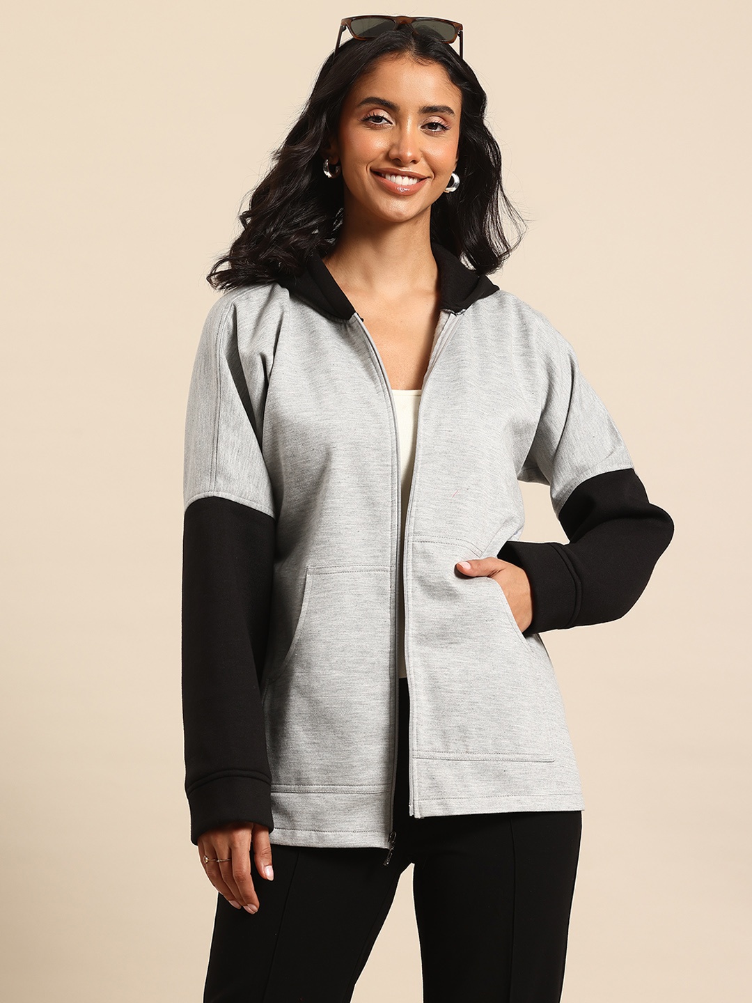 

Qurvii Colourblocked Tailored Jacket, Grey