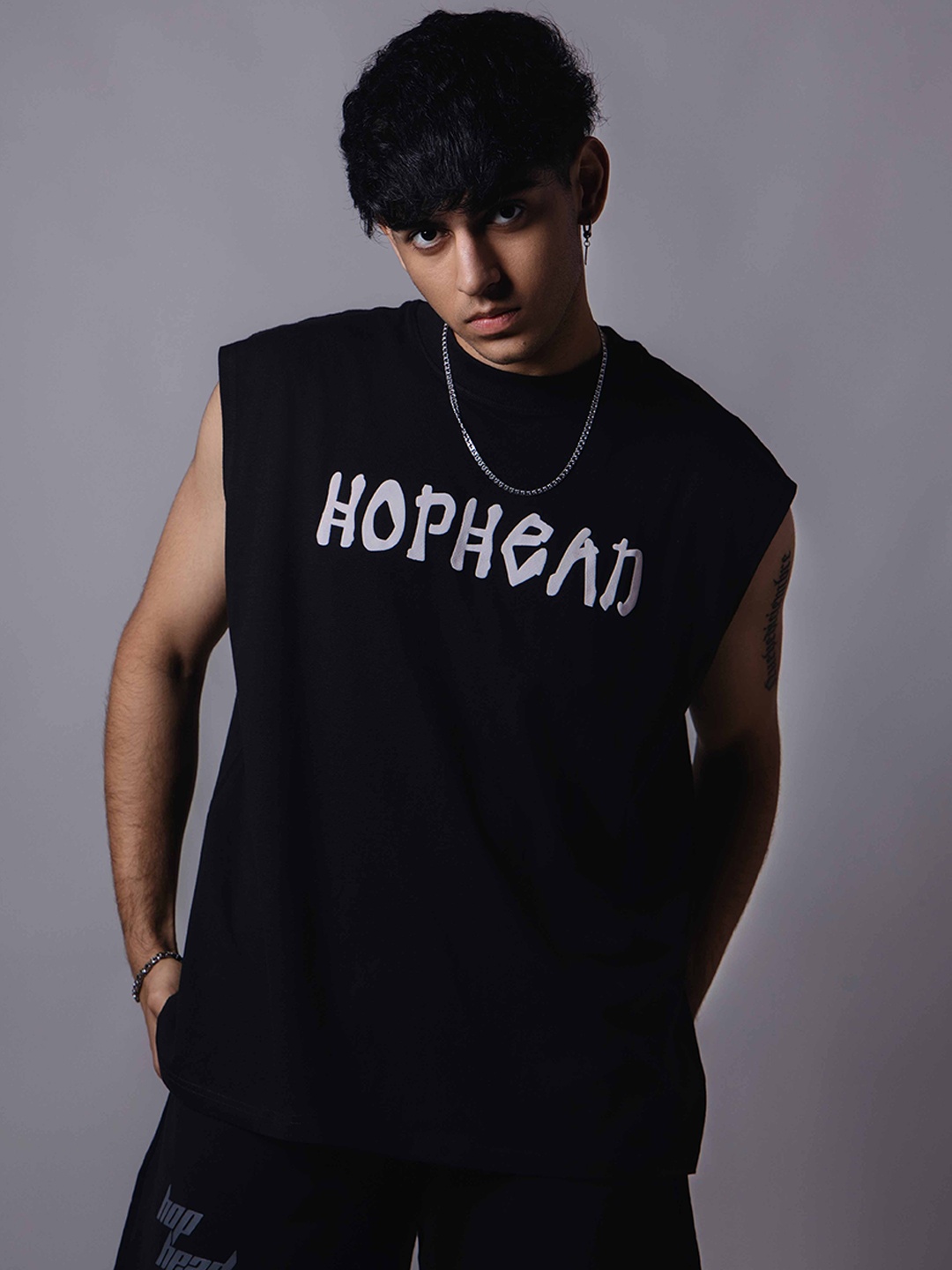 

HOP HEAD Men Printed Vest HH0016XS, Black