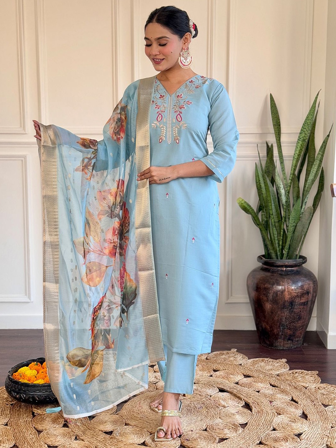 

Lilots Floral Embroidered V-Neck Pleated Zari Straight Kurta With Trouser And Dupatta, Blue